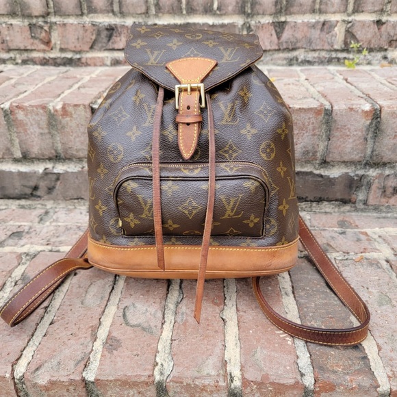 Louis Vuitton Monogram Montsouris Backpack - Picture 3 of 16